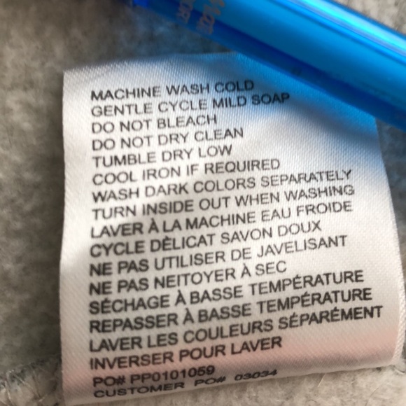 University of Manitoba Zip-Up Hoodie - Picture 6 of 15